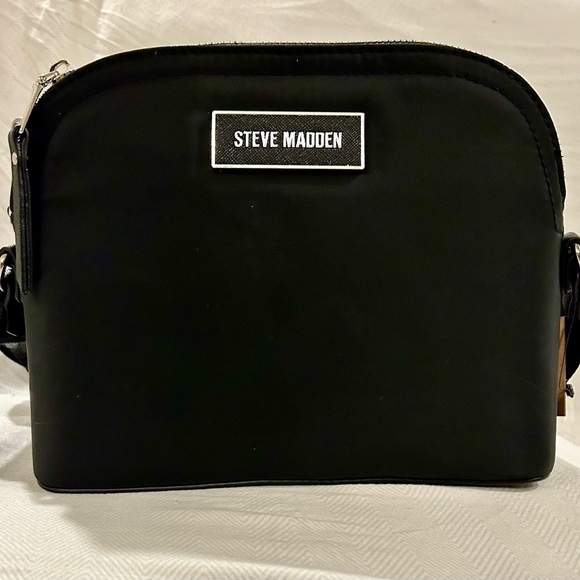 STEVE MADDEN BDAREN NYLON BLACK DOME BAG. MATTE BLACK. TRENDY+CHIC. NWTS. - Picture 5 of 15